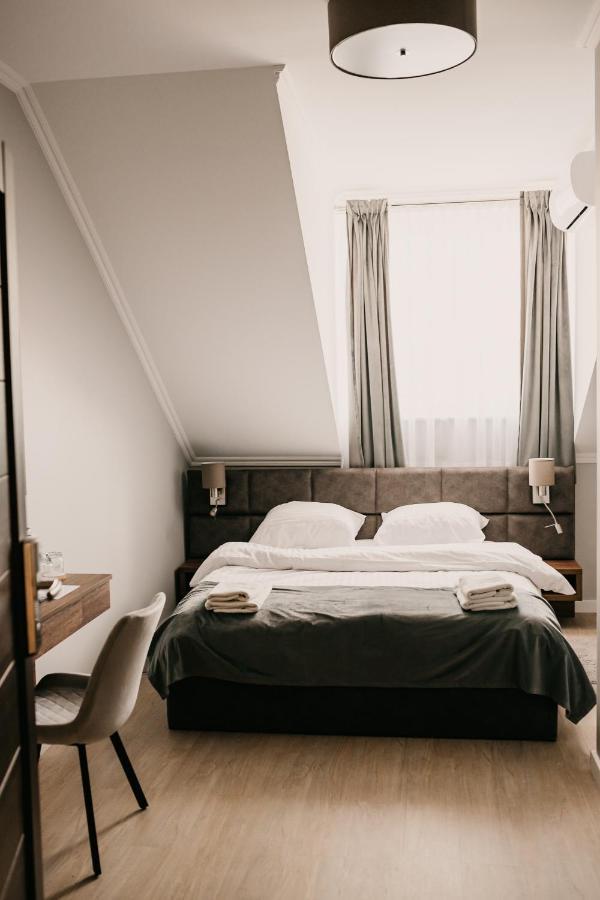 Hotel Millenium Góra Motyczna Εξωτερικό φωτογραφία