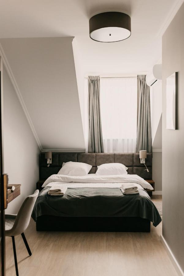 Hotel Millenium Góra Motyczna Εξωτερικό φωτογραφία