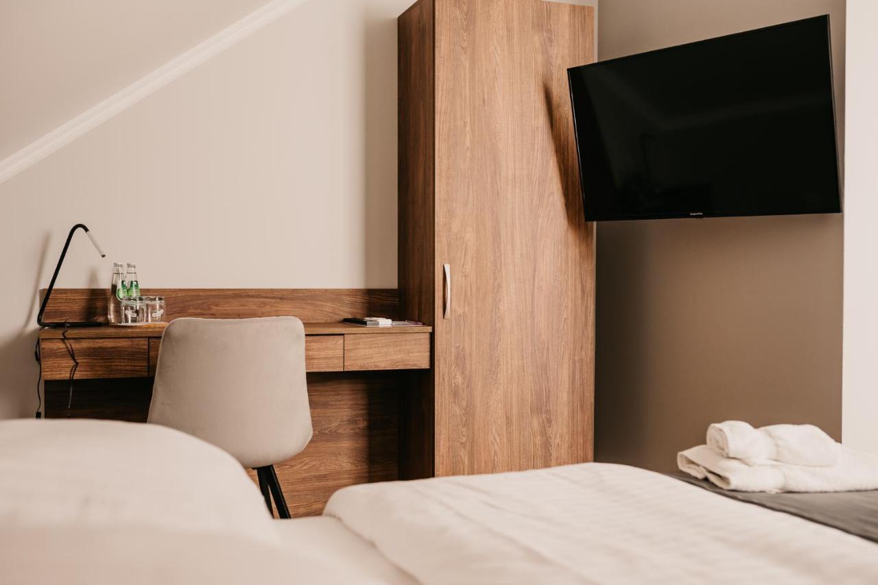 Hotel Millenium Góra Motyczna Εξωτερικό φωτογραφία