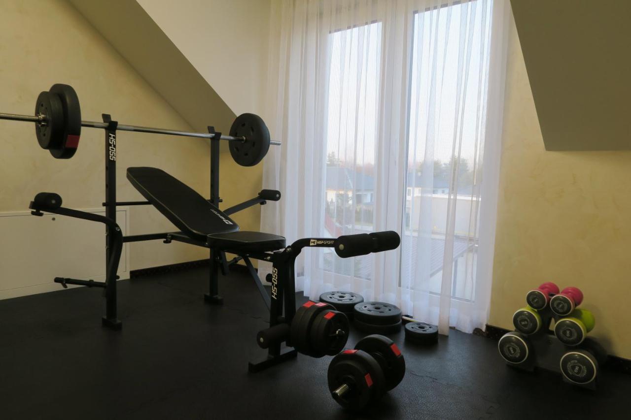 Hotel Millenium Góra Motyczna Εξωτερικό φωτογραφία